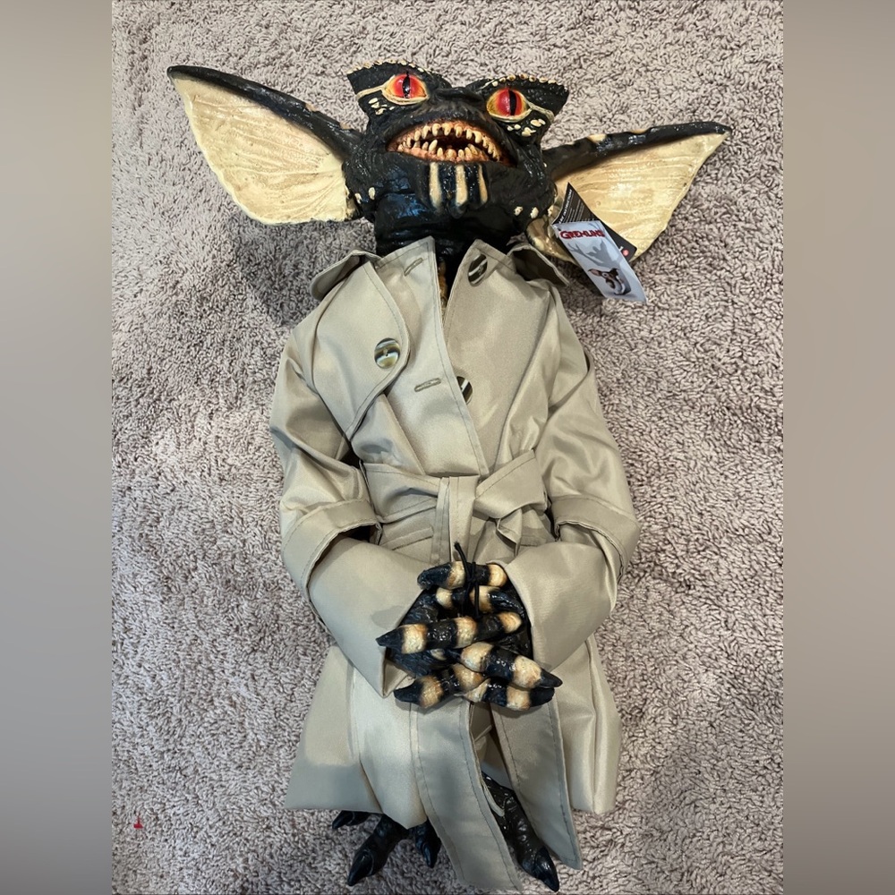 NWT Flasher from Gremlins - No glasses